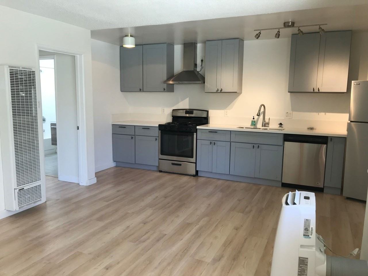 5952 Benner St. - Photo 2 of 14