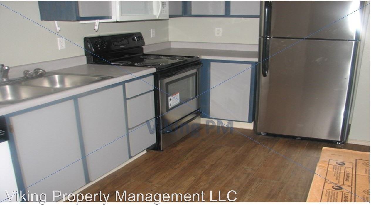 893-899 NW 10th ST - Photo 2 of 7