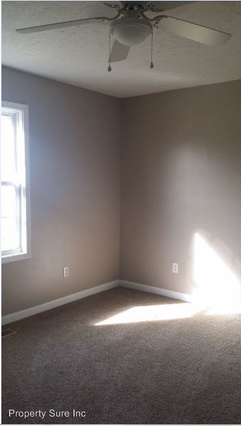 1320 Beech St - Photo 2 of 10