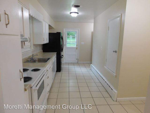 2025 Forest Hill Dr - Photo 3 of 23