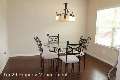 1326 Ingersoll Dr - Photo 3 of 11