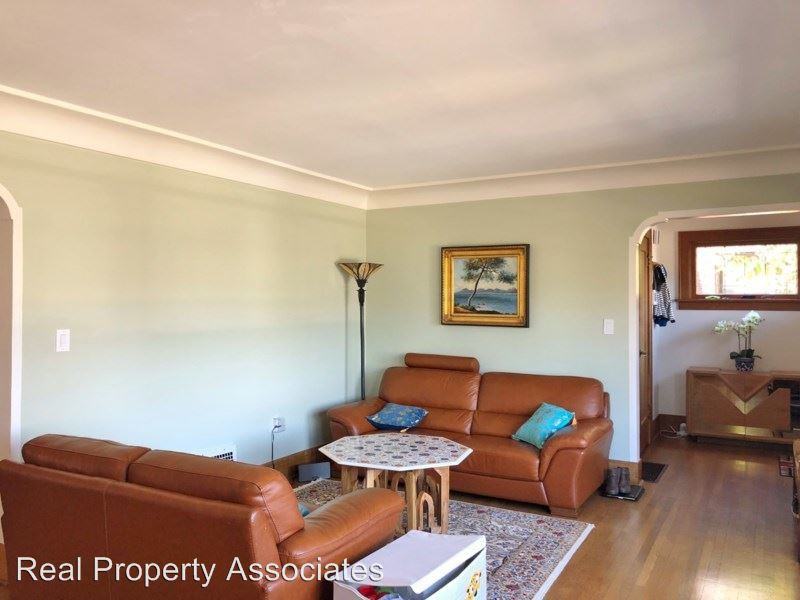 7717 15th Ave NE - Photo 2 of 27