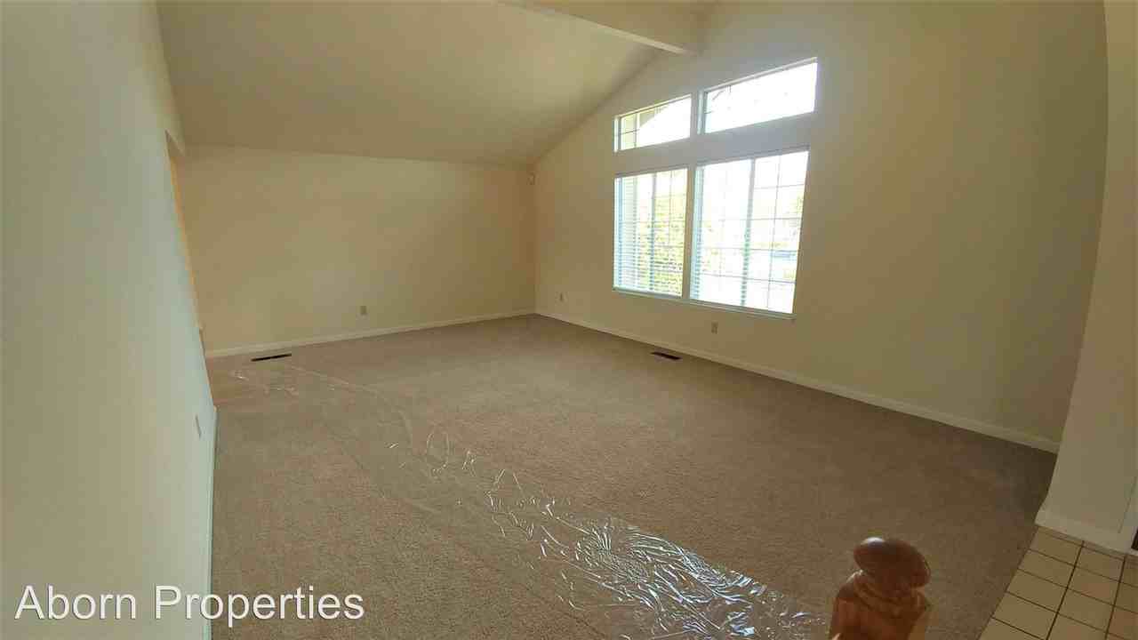 3420 Royal Meadow Ln - Photo 2 of 21