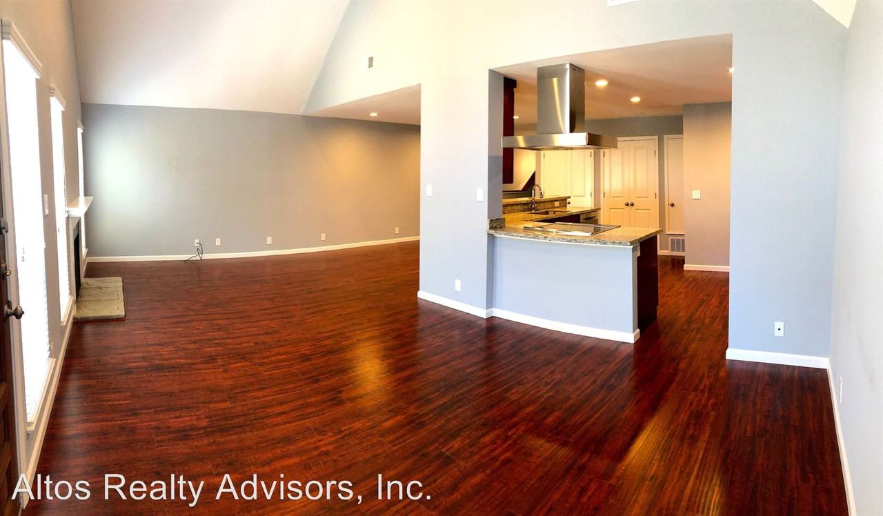 1105 Waterton Ln - Photo 3 of 13