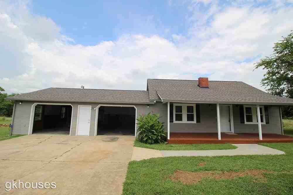 9737 Snow Hill Rd - Photo 2 of 16