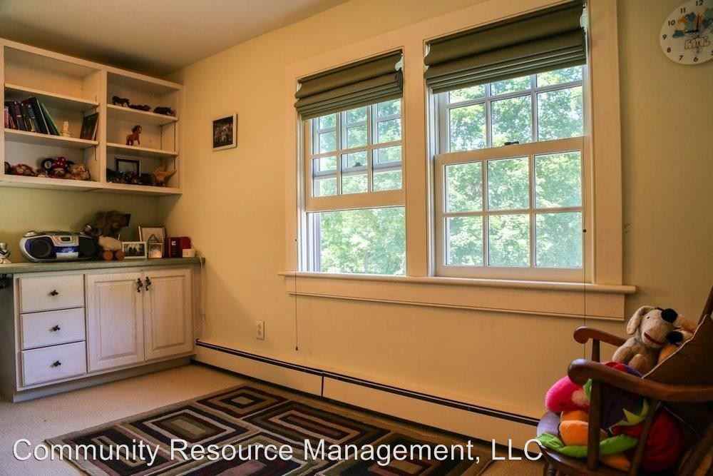 13 Bank St - Photo 3 of 33