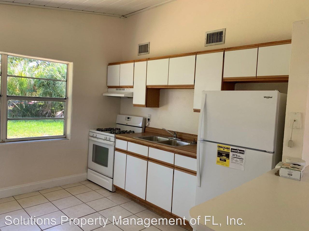 236 Seminole Ave - Photo 3 of 14