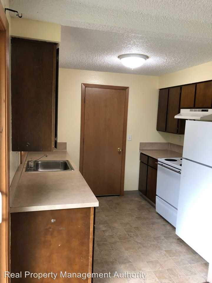 646 Bozarth Ave - Photo 3 of 7