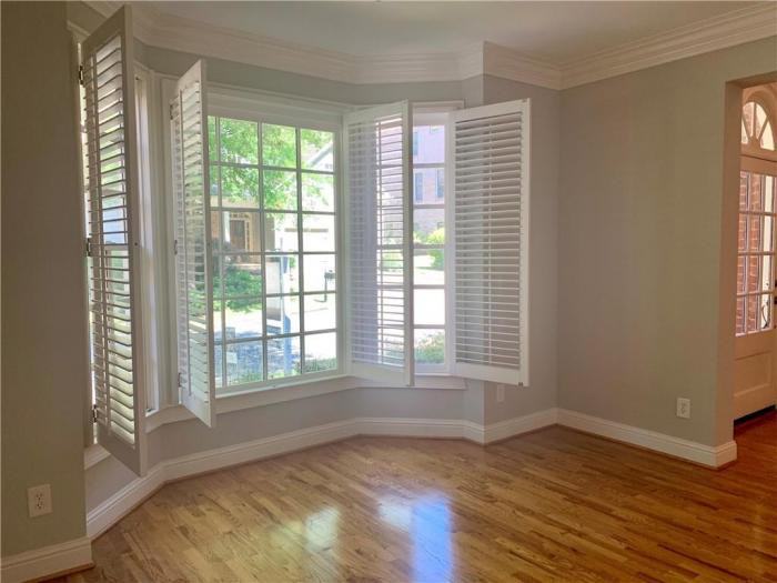 3194 Windsor Lake Dr NE - Photo 3 of 39