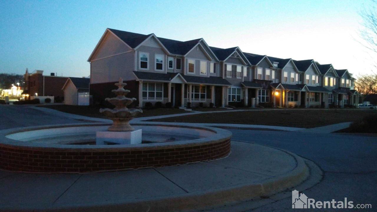 1726 Circle North Drive - Photo 2 of 26