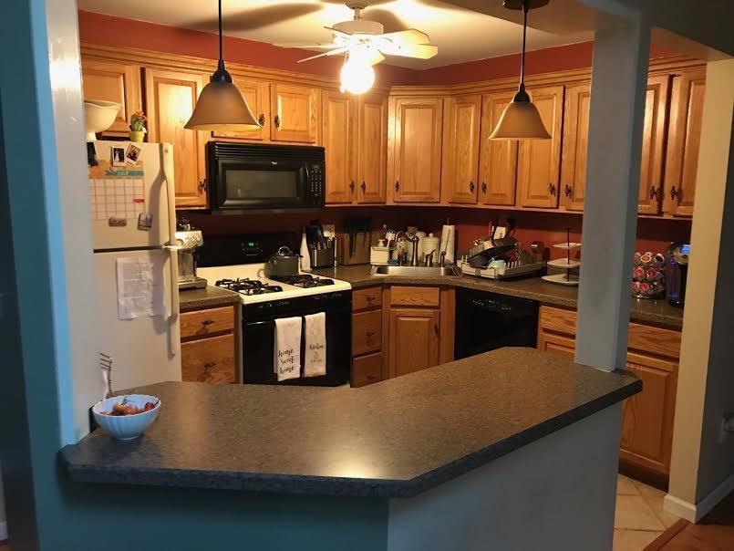 2111 Candlelight Ct - Photo 3 of 14