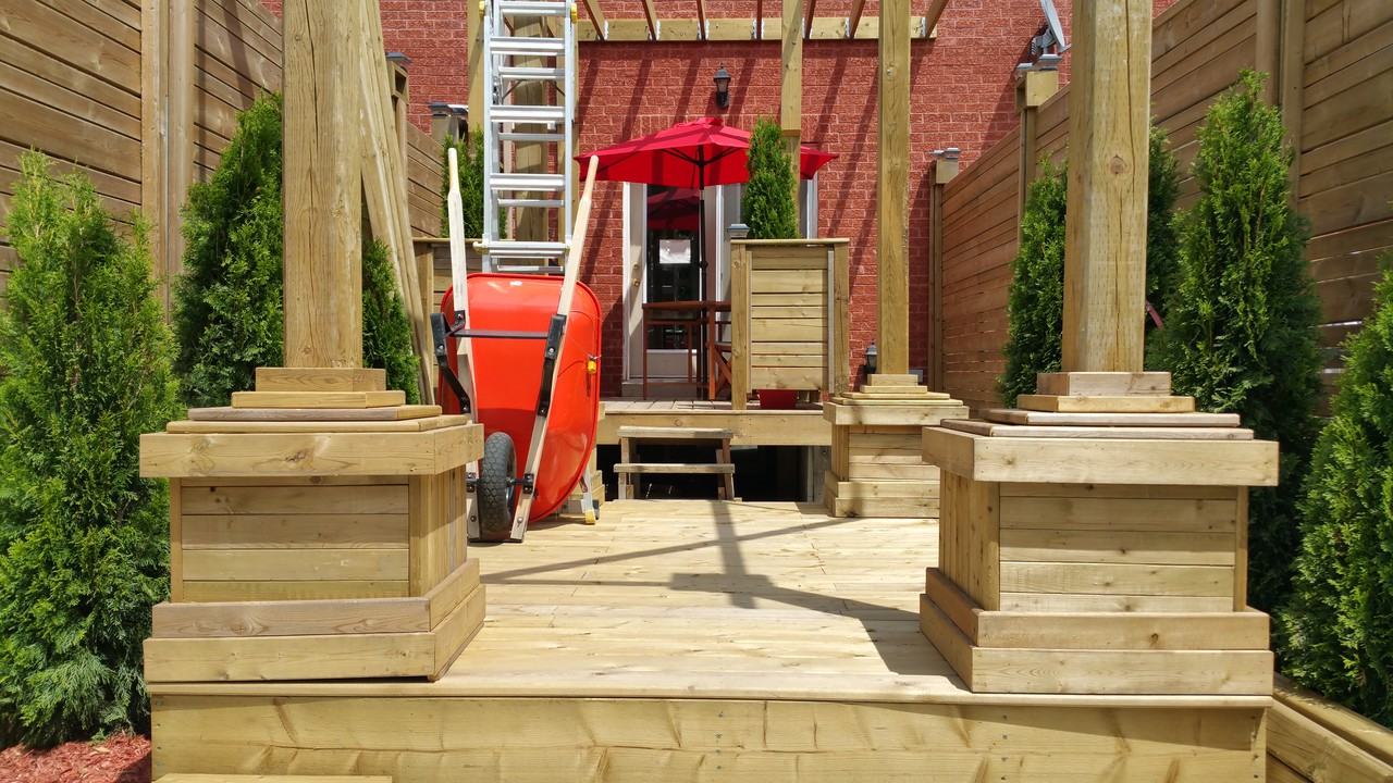 Dupont St & Osler St - Photo 4 of 45