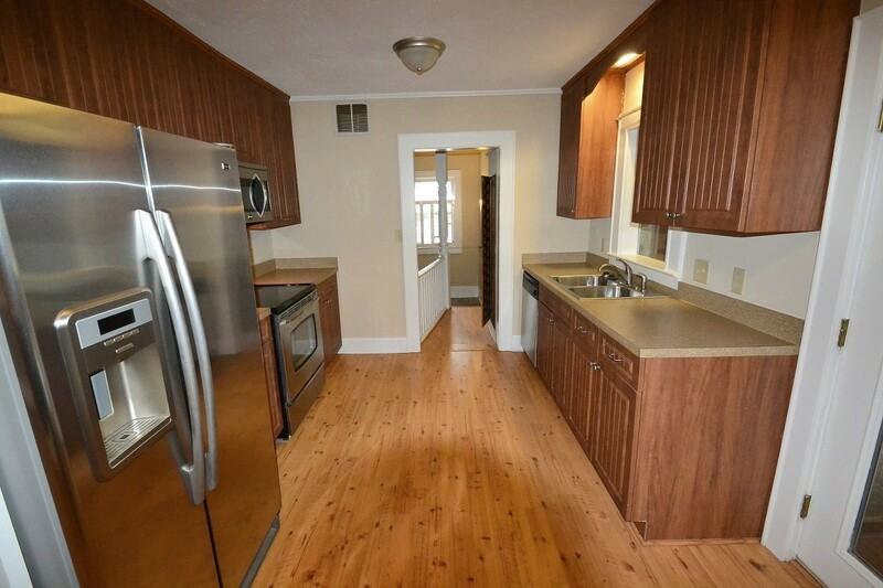 164 Beverly Dr Ne - Photo 3 of 46