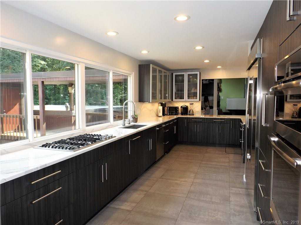 98 Wyneding Hill Rd - Photo 2 of 40