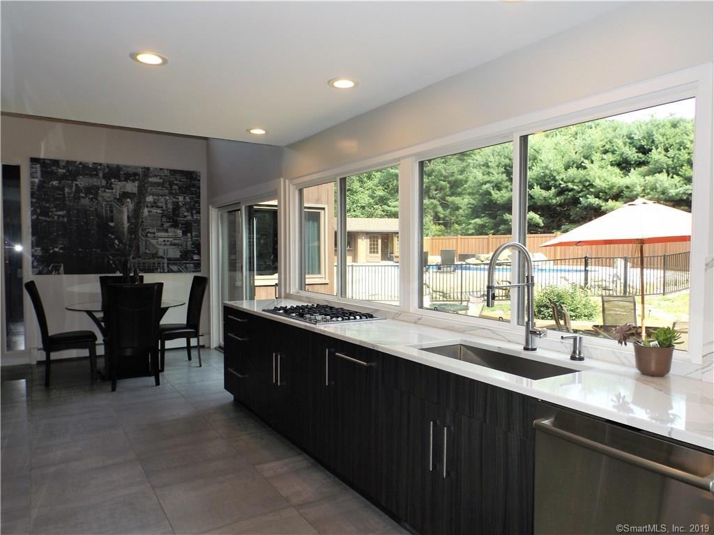 98 Wyneding Hill Rd - Photo 3 of 40