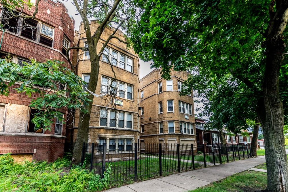 7924 S Vernon - Photo 2 of 9