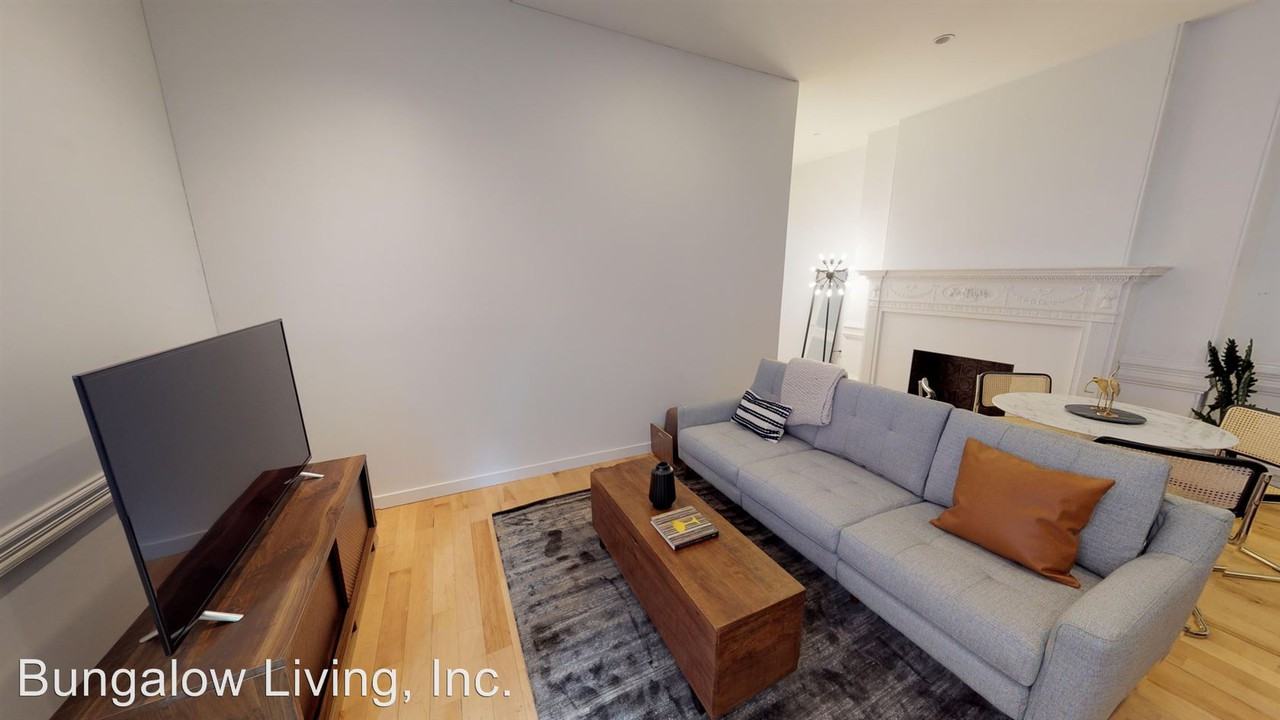 1311 Spruce St 203 - Photo 2 of 7