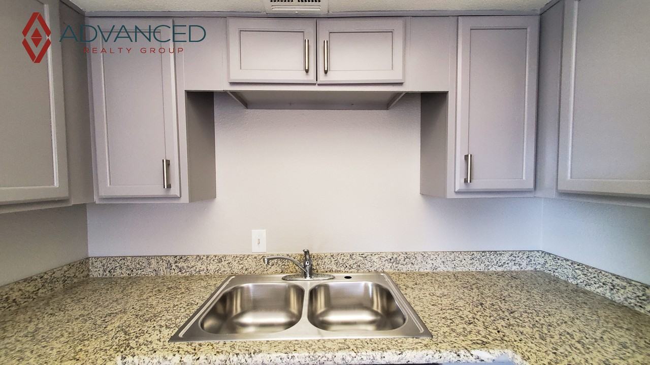 413 North 14th Street #2 - Photo 3 of 19