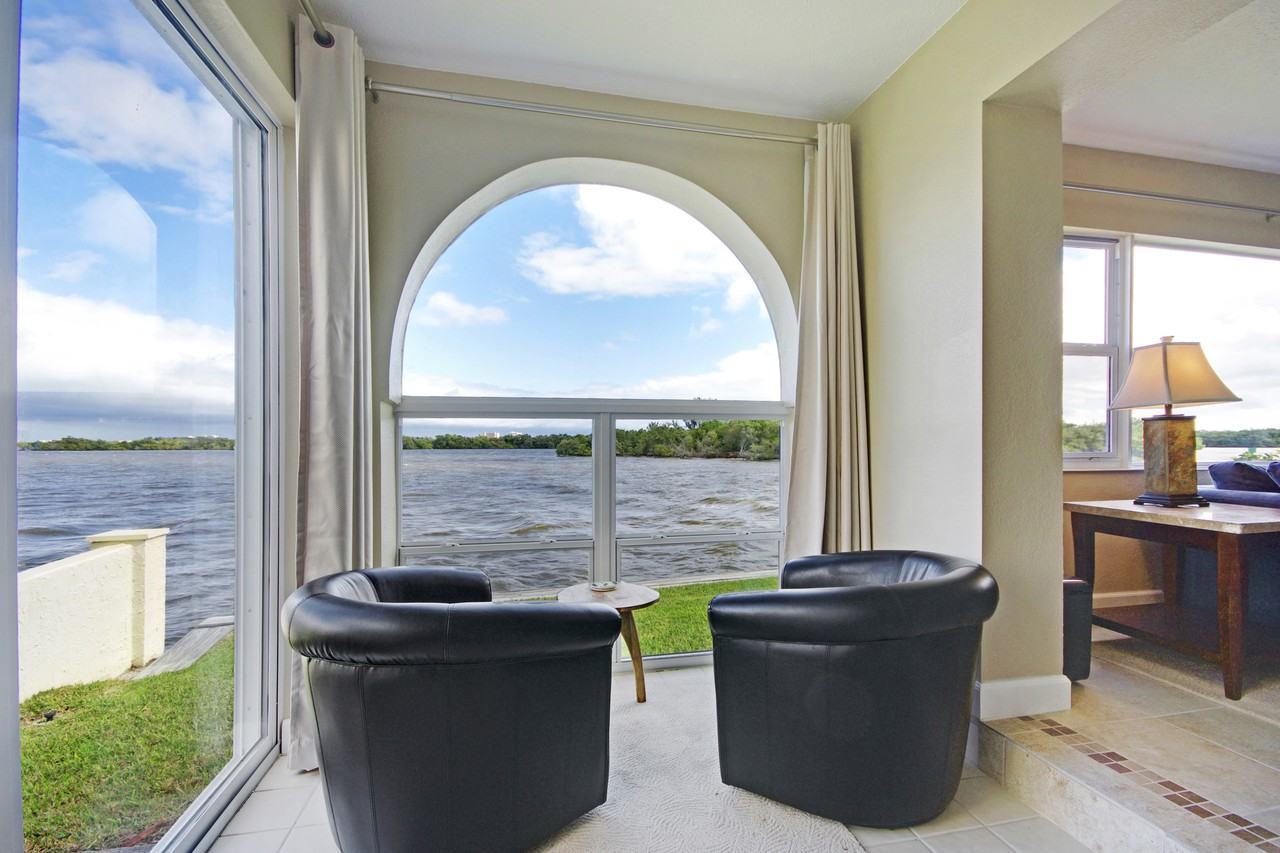 1729 Minutmen Causeway 110 - Photo 3 of 34