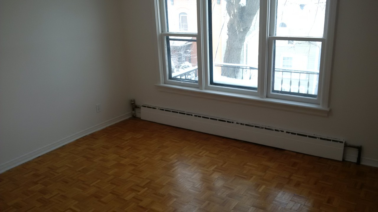 152 Guigues Avenue #5 - Photo 3 of 8