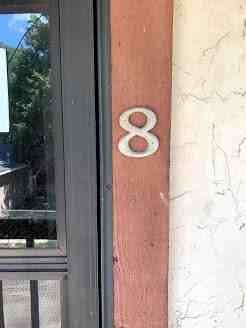 813 Ellis Dr - Photo 2 of 5