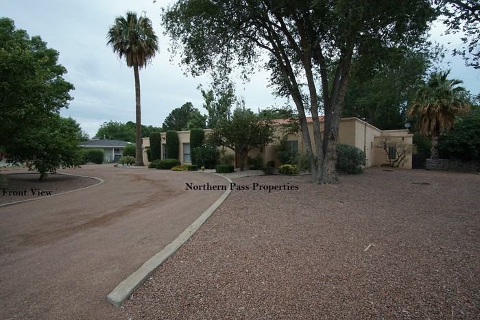 713 West Sunset Road - Photo 2 of 42