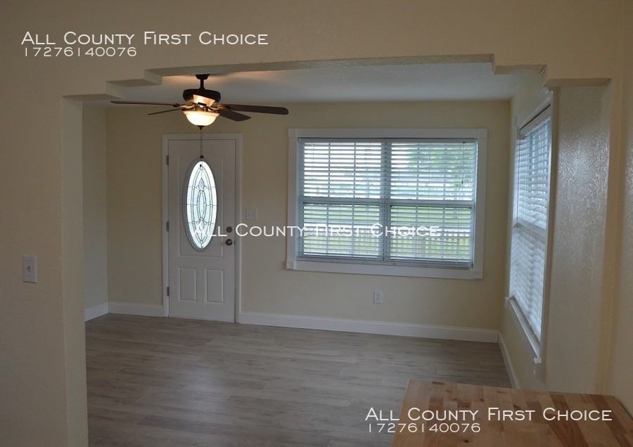 2585 9th Ave N - Photo 2 of 9