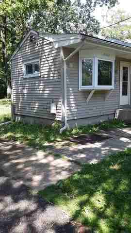 2502 11th - Photo 2 of 11