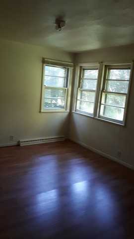 2502 11th - Photo 3 of 11