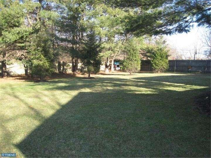 4 Cartwright Dr - Photo 2 of 16