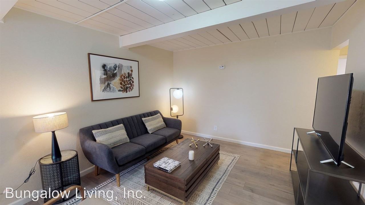 762 Hamilton Ave - Photo 2 of 10