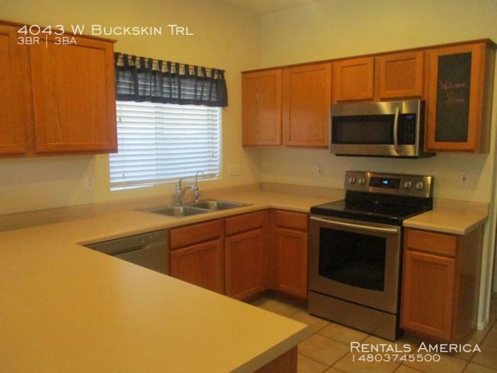 4043 W Buckskin Trl - Photo 2 of 12