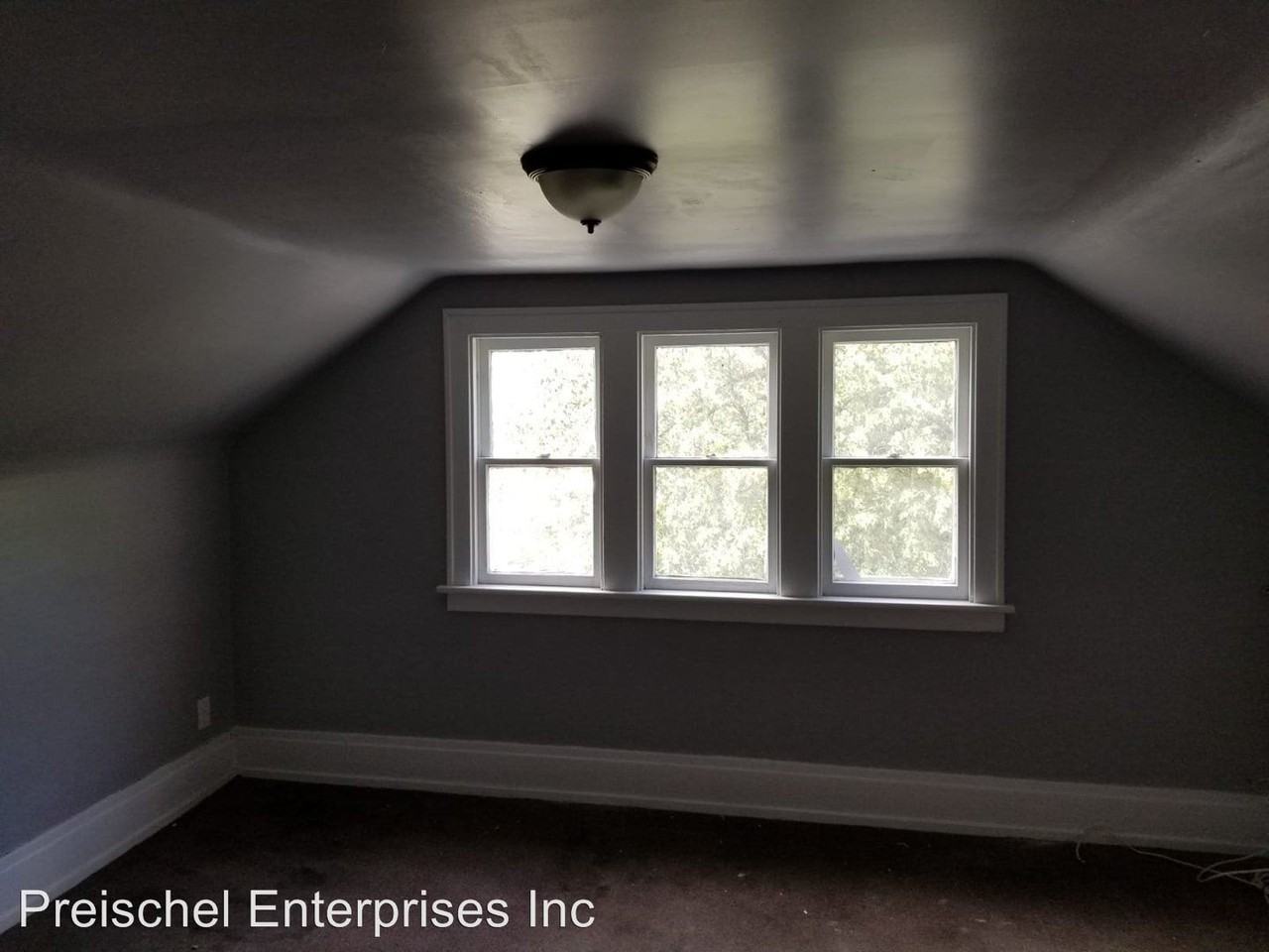 103 Millicent Ave - Photo 3 of 7