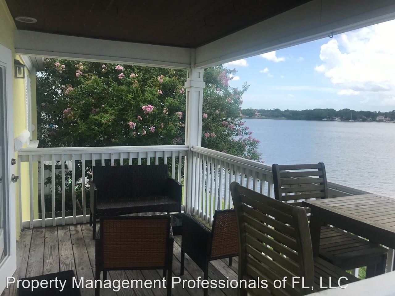 201 Pompano Dr Se #C - Photo 3 of 3