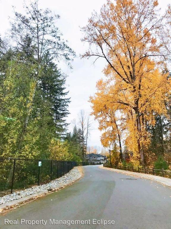 7720 Ne 193rd Pl - Photo 2 of 9