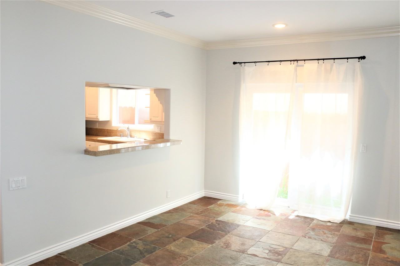 727 N Tremont St - Photo 5 of 30
