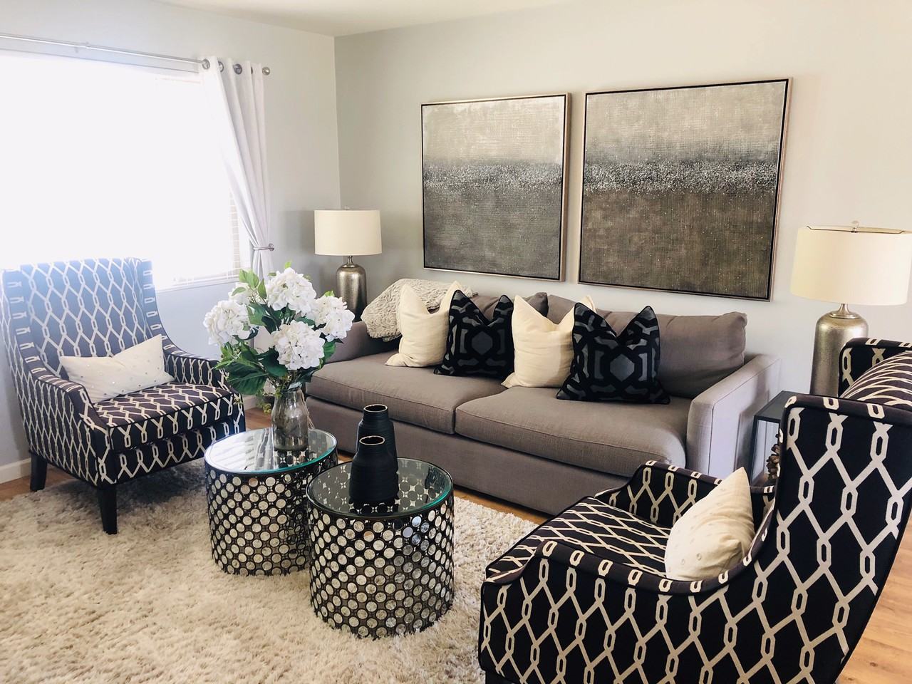 6561 E 6th St - Photo 3 of 10