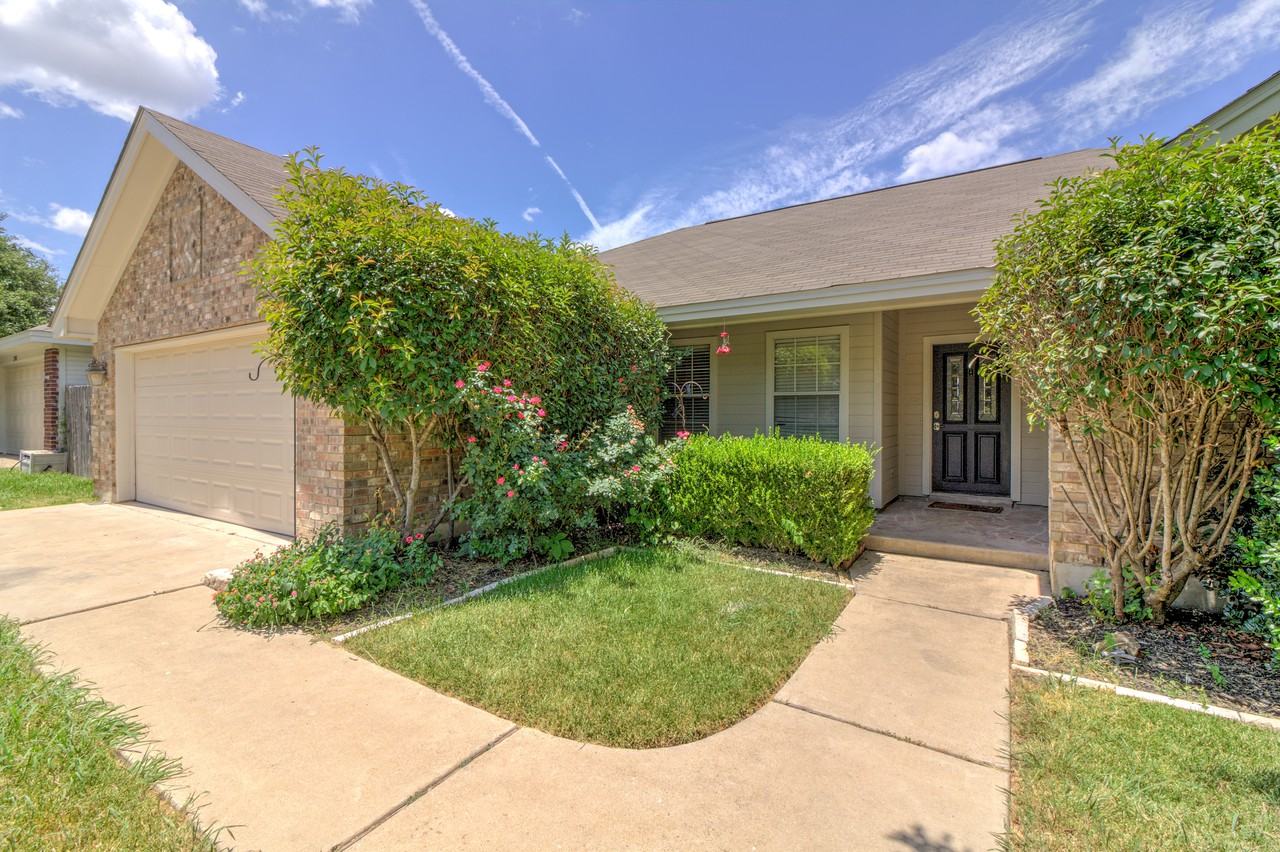 308 Debora Dr - Photo 2 of 30