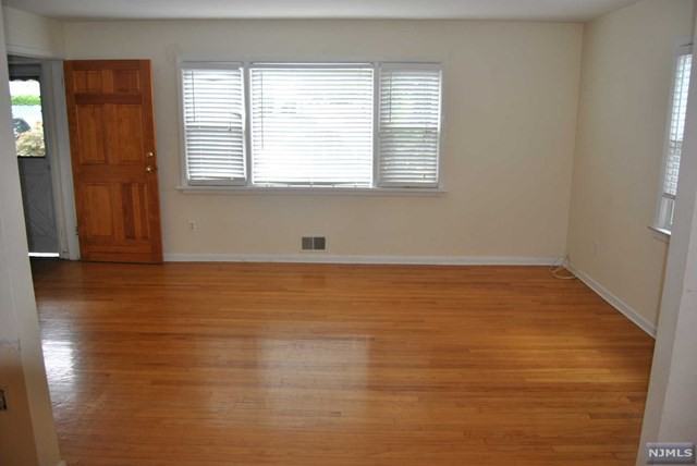 650 Washington Ave - Photo 2 of 13