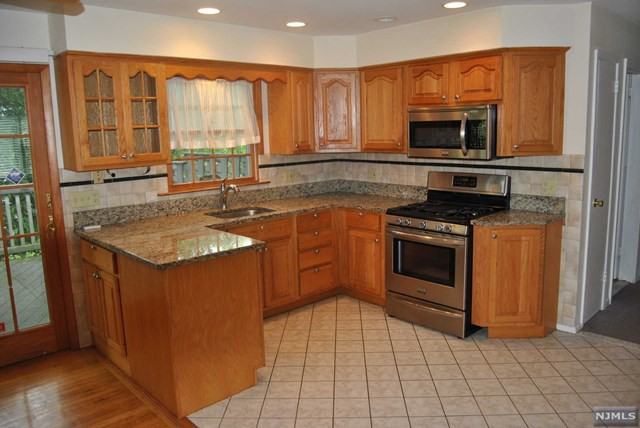 650 Washington Ave - Photo 3 of 13