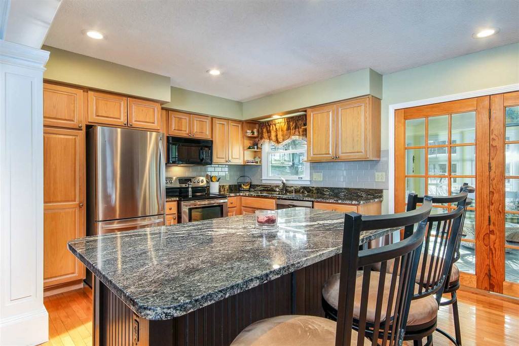 338 Collamer Circle - Photo 3 of 38