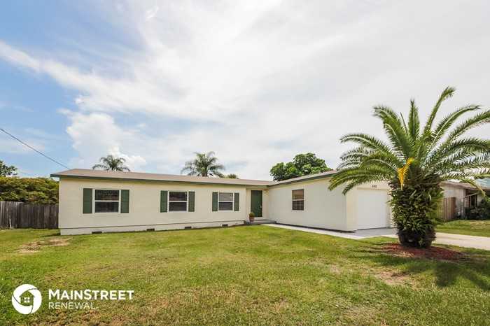 6002 Palm Dr - Photo 2 of 16