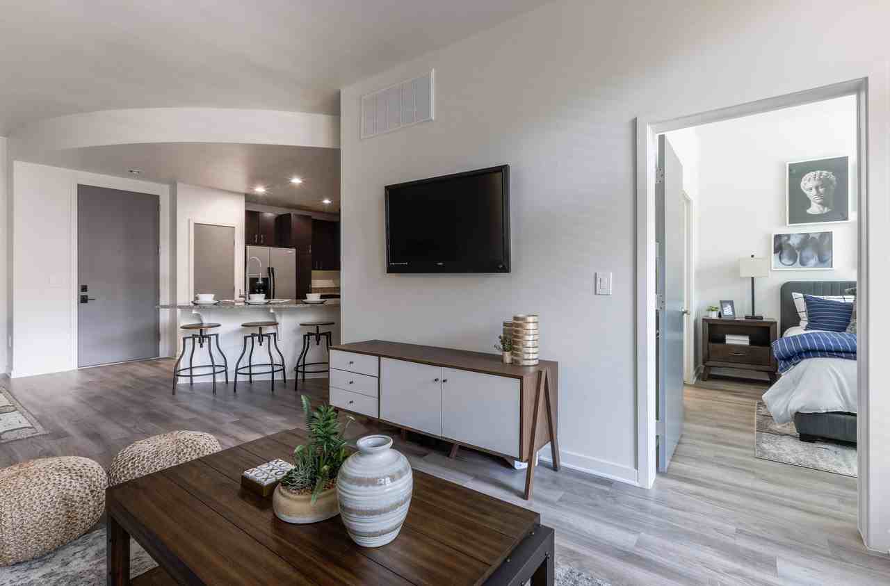 Two Nine North - Photo 5 of 26