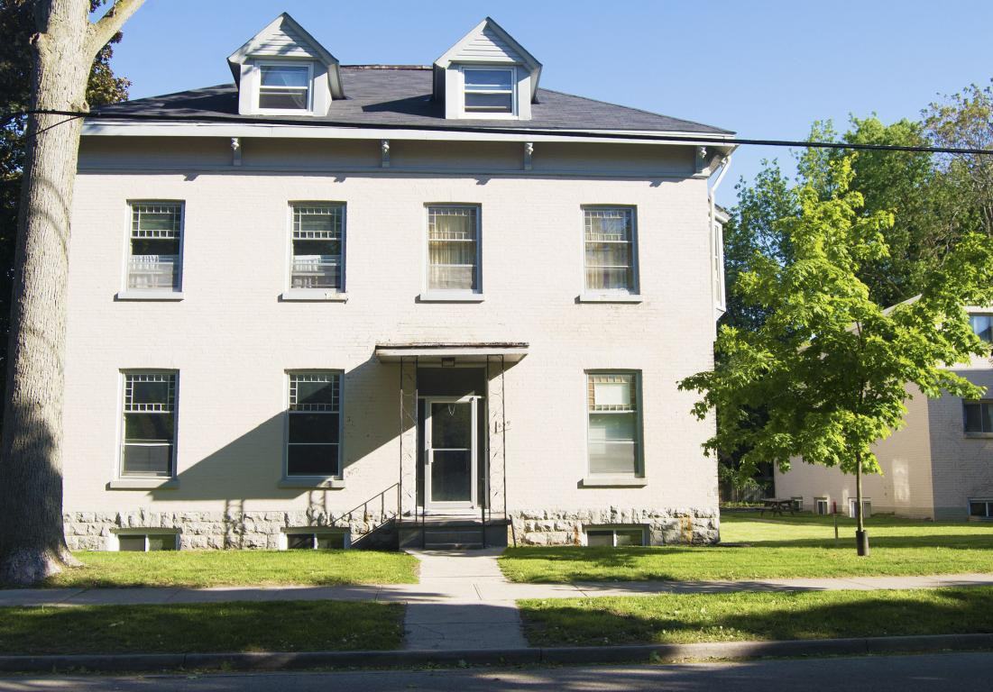 459 Princess Avenue - Photo 2 of 3