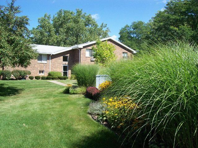 Pennwood Apartments - Photo 2 of 6