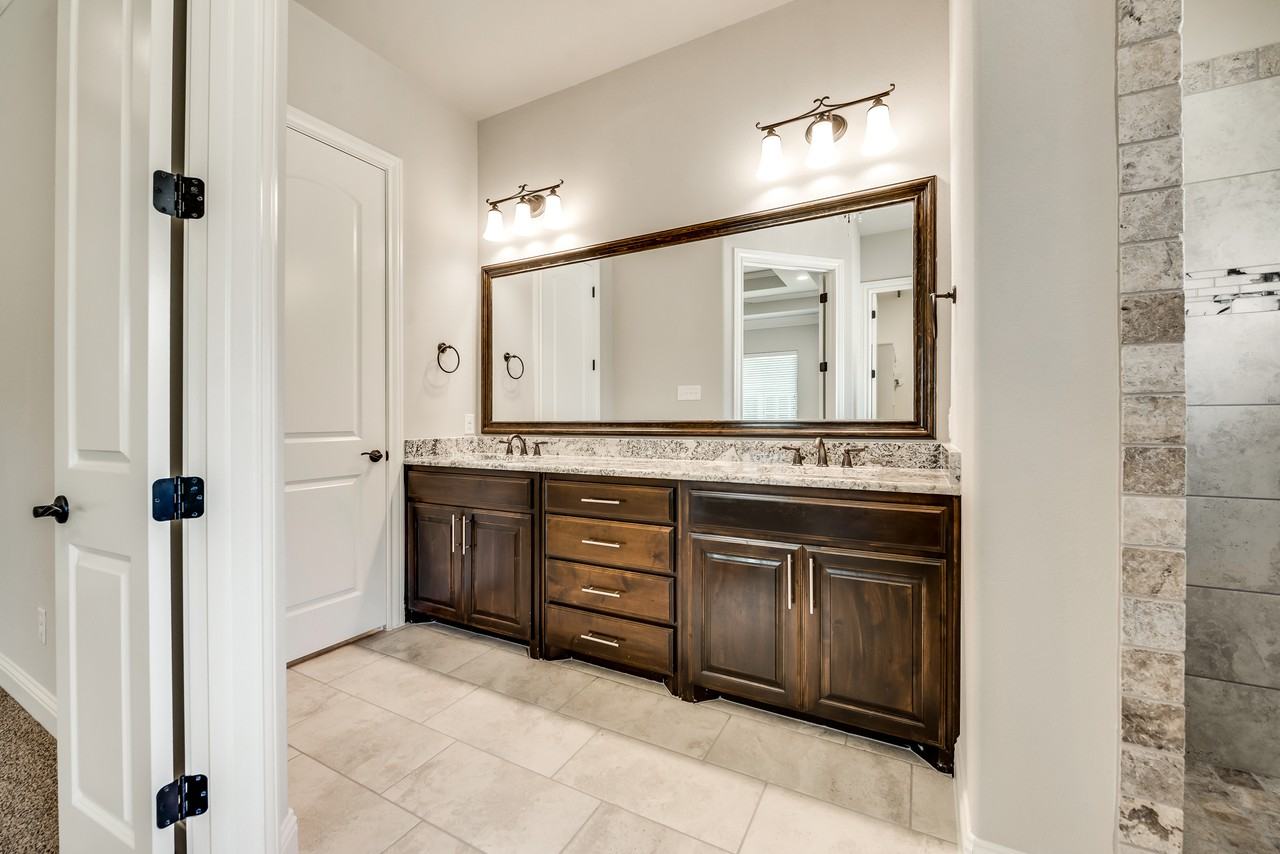 8240 Scharmels Lane - Photo 3 of 10