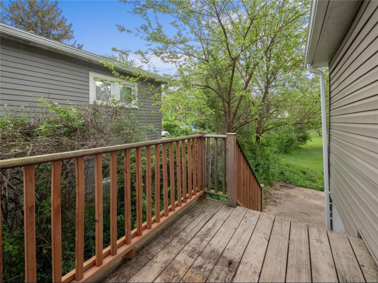 100 S Laclede Station Rd - Photo 2 of 23