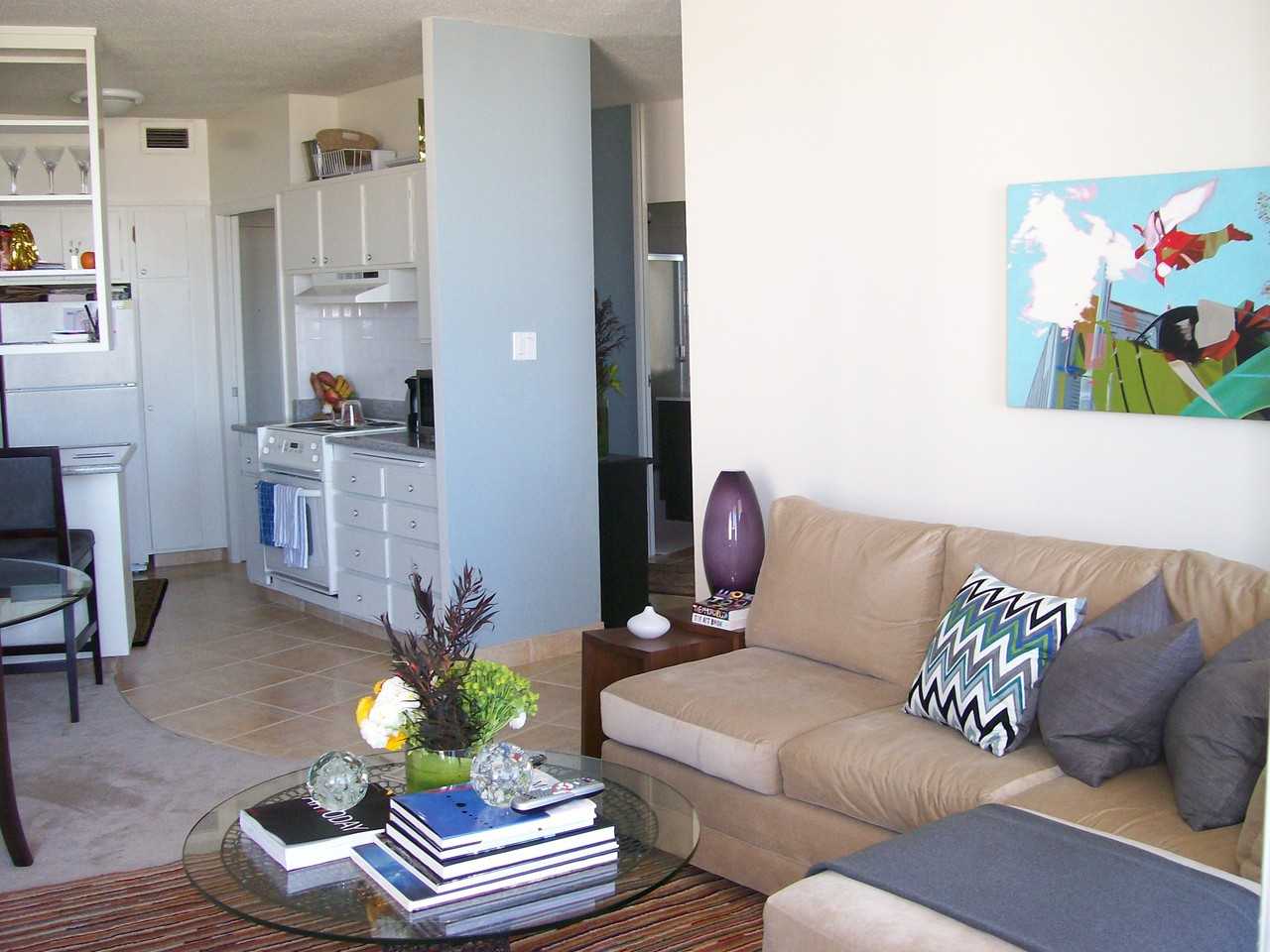 1100 Gough St #F - Photo 3 of 7