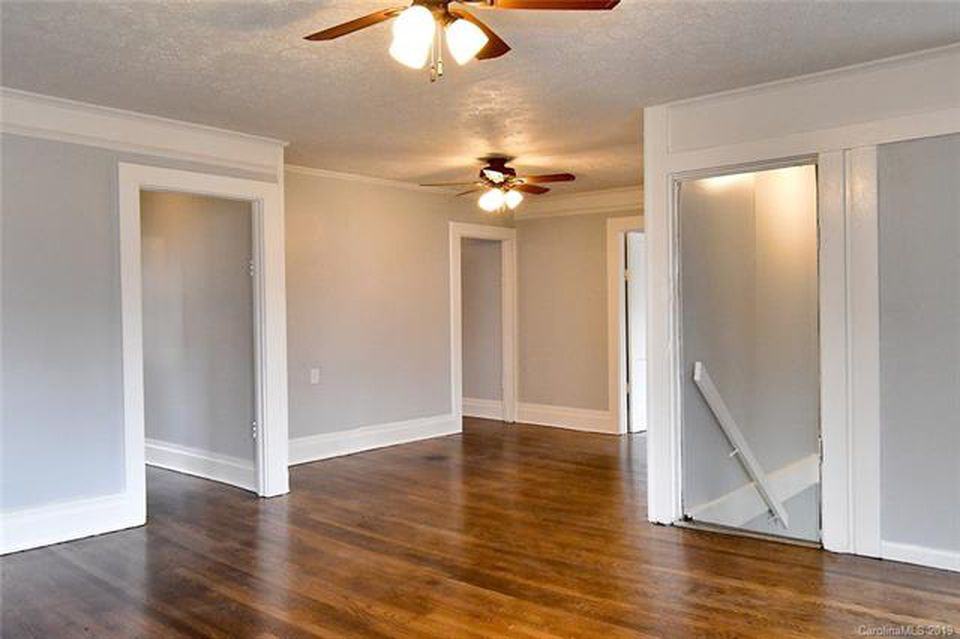 76 1/2 1/2 Charles Street #76-1-2 - Photo 2 of 5