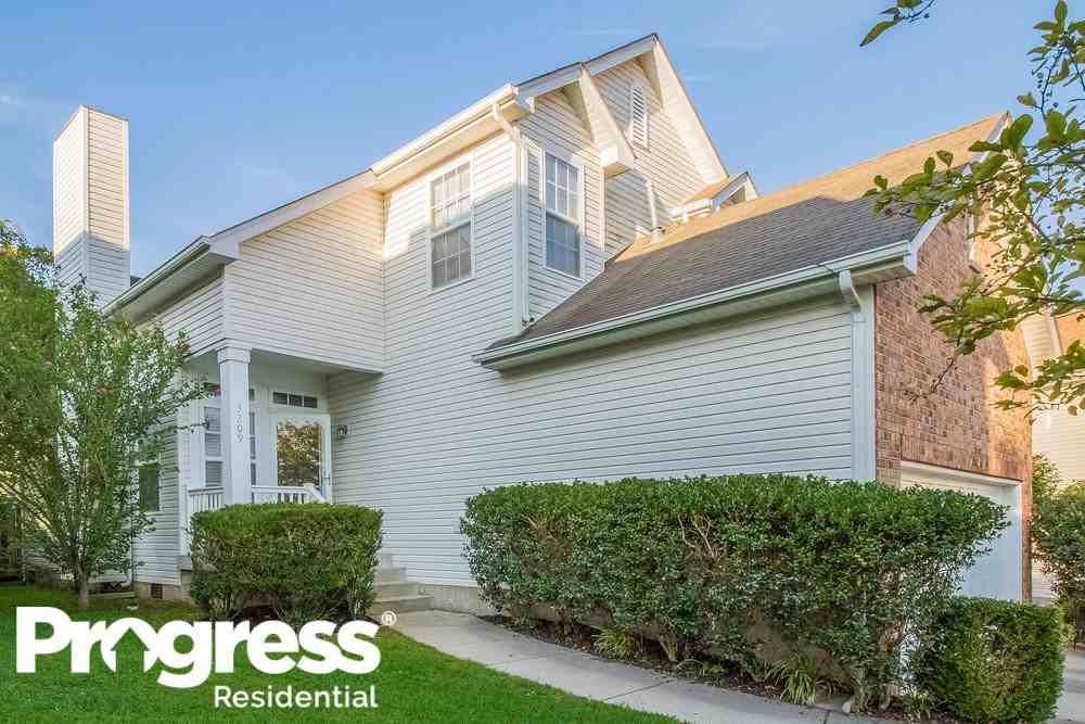 3209 Glentree Ct - Photo 2 of 17